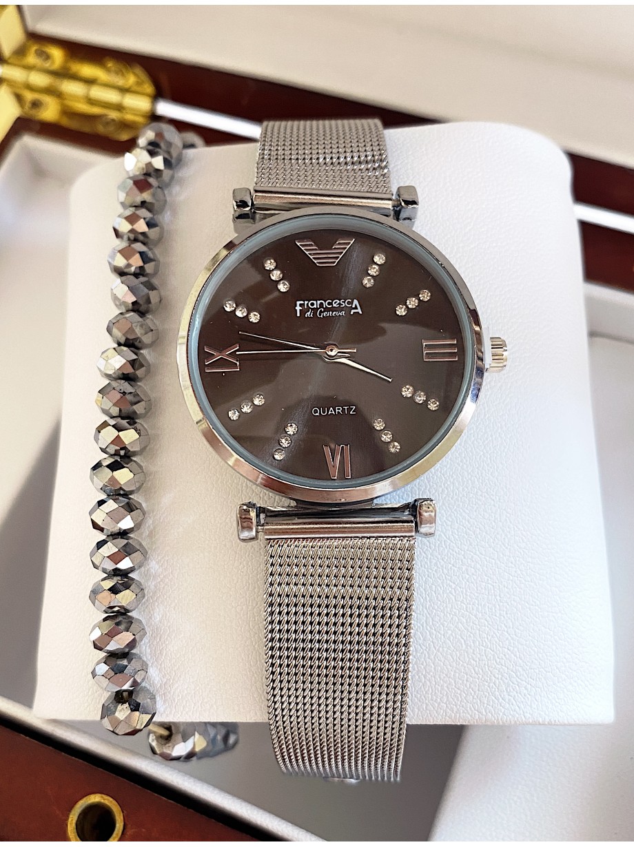 Ceas dama argintiu cu bratara metalica si cadran negru simplu