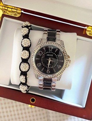 Ceas barbati argintiu cu bratara metalica si cadran negru