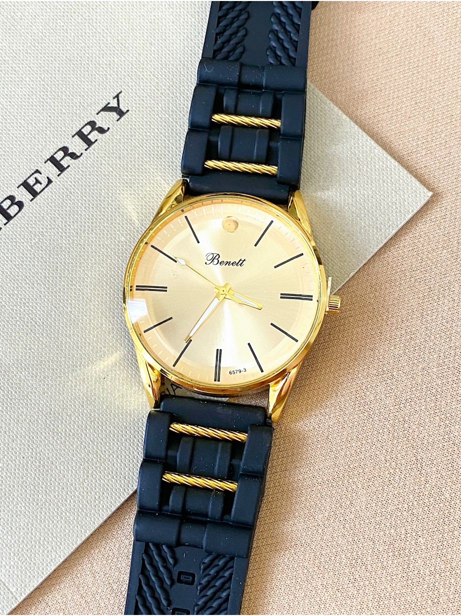 Ceas barbat negru cu bratara din piele ecologica si cadran auriu