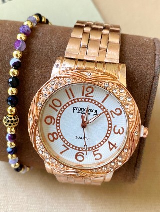 Ceas dama roze cu bratara metalica si cadran alb cu cifre arabe