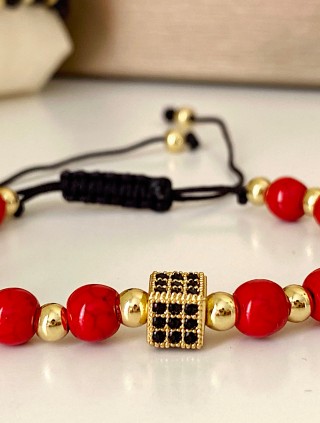 Bratara dama model deosebit cu piatra semipretioasa Howlit si design special patrat