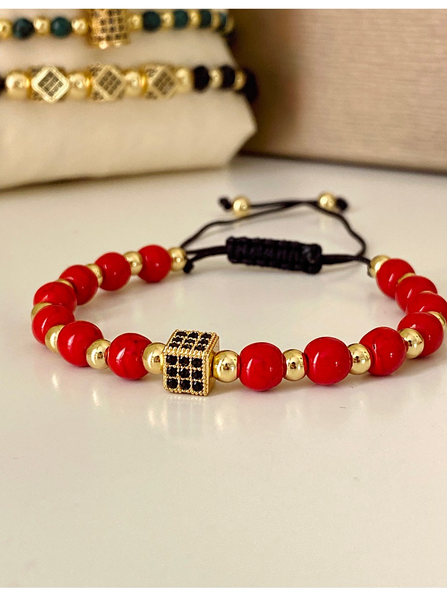 Bratara dama model deosebit cu piatra semipretioasa Howlit si design special patrat