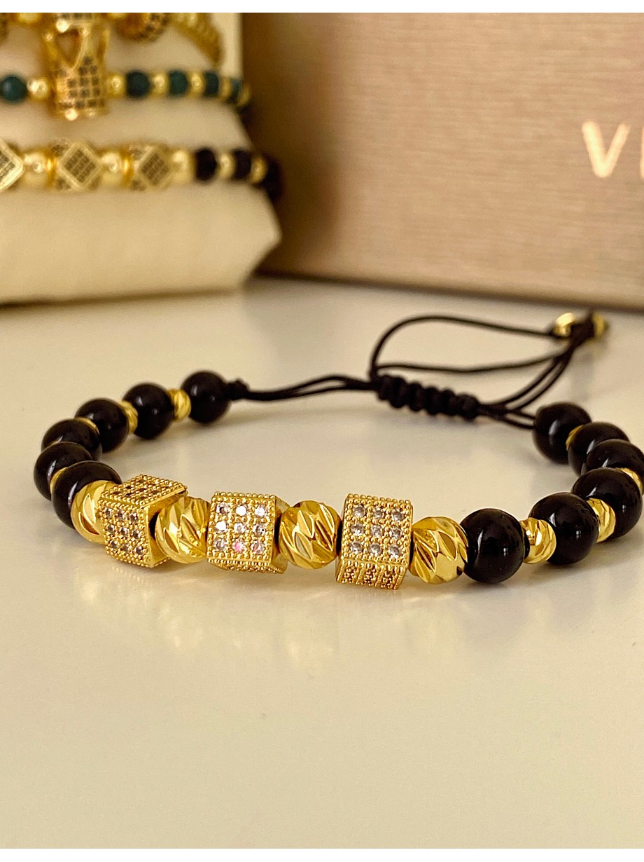 Bratara dama model deosebit cu piatra semipretioasa Piatra lunii si design special 2 patrate