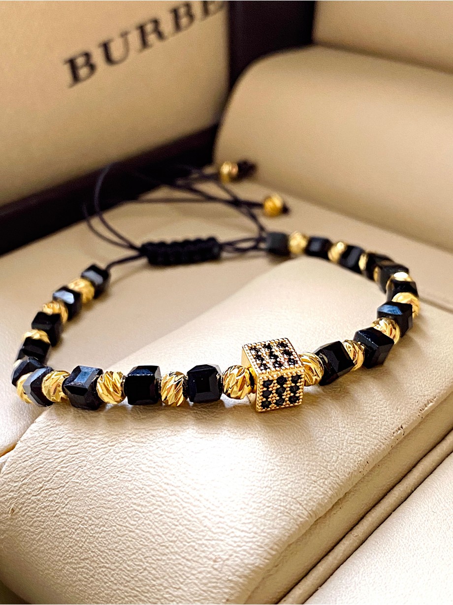 Bratara dama model deosebit cu margele negre si patrat cu pietricele negre