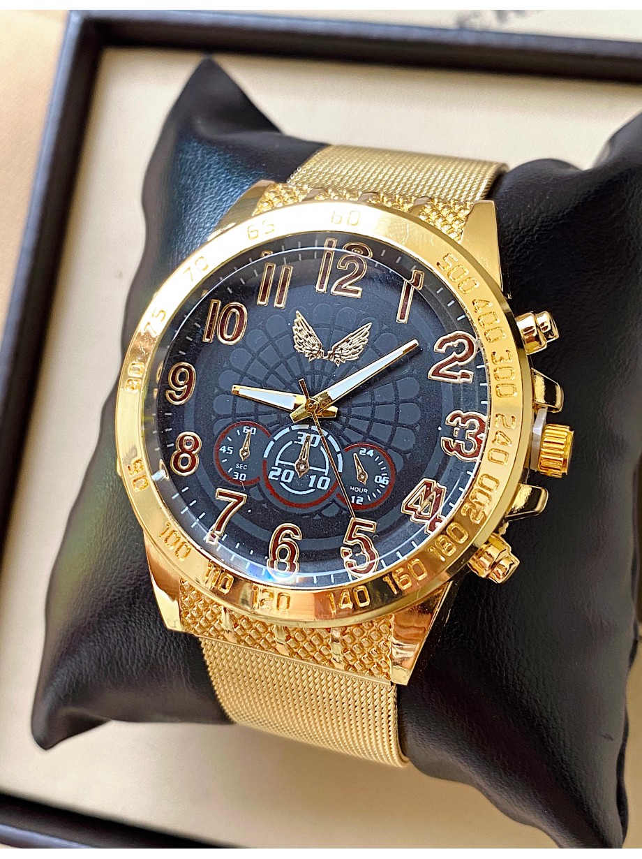 Ceas barbat auriu cu bratara metalica si cadran negru