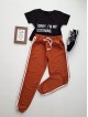 Compleu dama casual COMBO din pantaloni lungi dungi laterale maro + tricou negru sorry