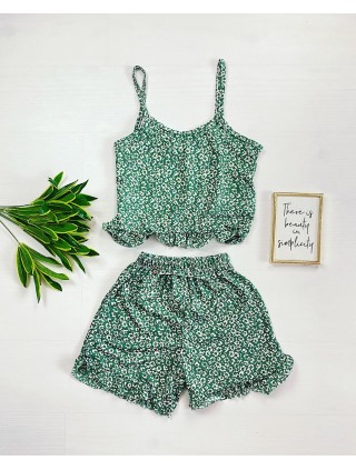 Pijama dama verde ieftina scurta cu maieu cu volanase si imprimeu musetel