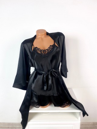 Set dama ieftin negru din satin format din capot, maieu si pantaloni scurti