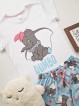 Pijama dama ieftina din bumbac cu tricou alb si pantaloni albastri cu imprimeu Dumbo Pijama dama ieftina din bumbac cu tricou alb si pantaloni albastri cu imprimeu Dumbo