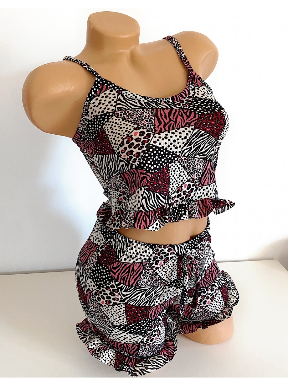 Pijama dama ieftina scurta cu maieu cu volanase si imprimeu Geo Red