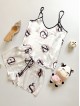 Pijama dama ieftina cu aspect satinat cu maieu si pantaloni scurti cu imprimeu LItere Fashion - Simplitate cu un Strop de Mister