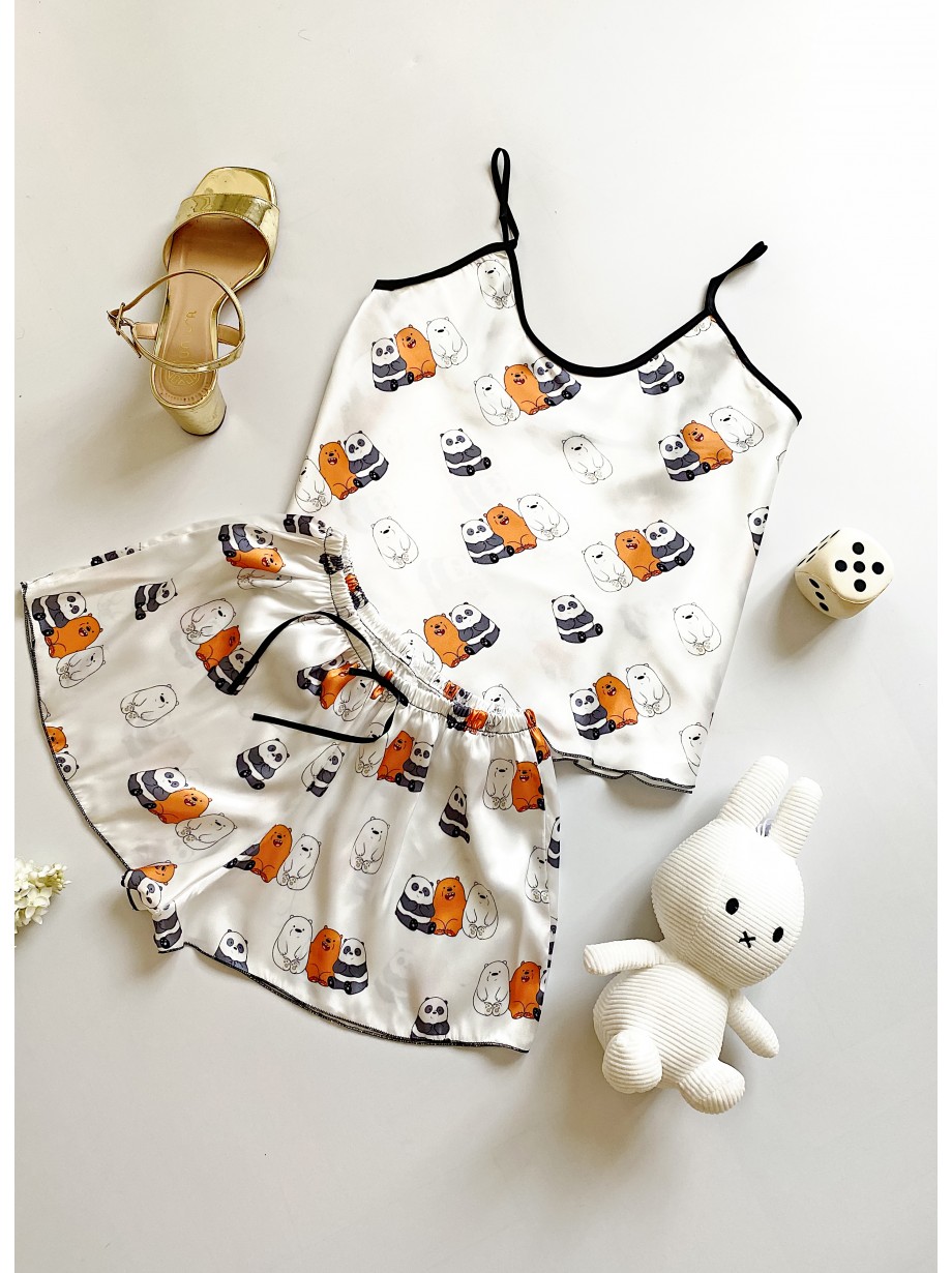 Pijama dama ieftina cu aspect satinat cu maieu si pantaloni scurti cu imprimeu Ursuleti Fericiti