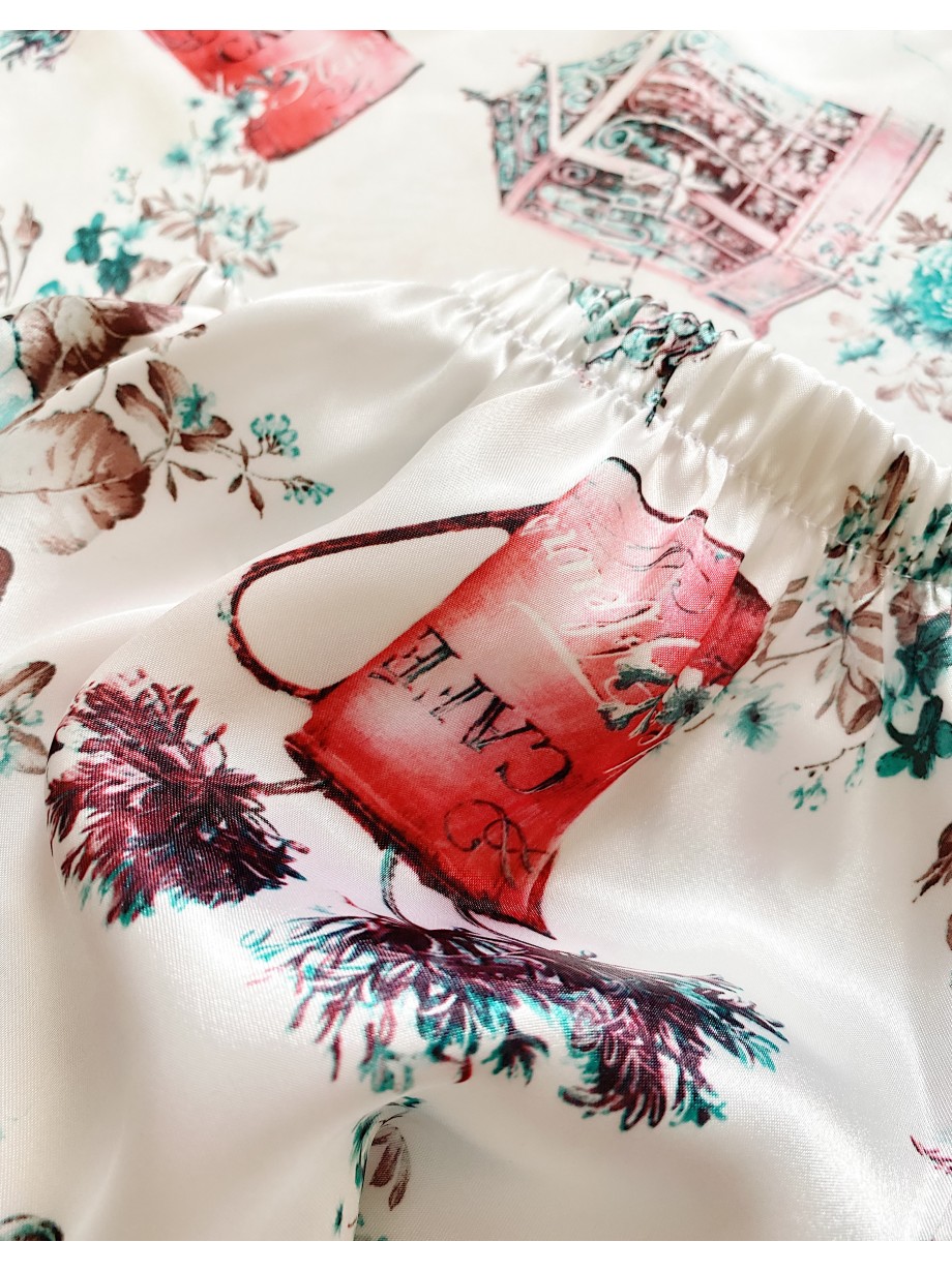 Pijama dama ieftina cu aspect satinat cu maieu si pantaloni scurti cu imprimeu Parizian - Răsfăț și Eleganță Ca la Paris