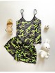 Pijama dama ieftina cu aspect satinat cu maieu si pantaloni scurti cu imprimeu Army - Putere și Determinare