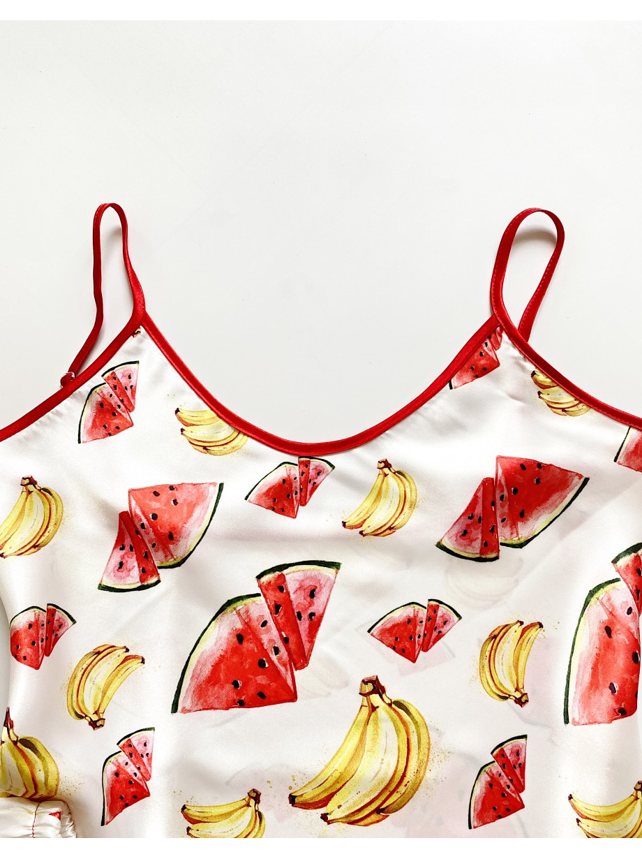 Pijama dama ieftina cu aspect satinat cu maieu si pantaloni scurti cu imprimeu Banana si Pepene rosu - Sanatos si Bun