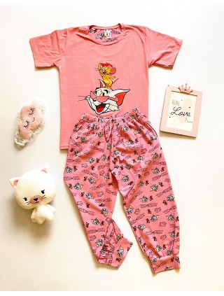 Pijama dama bumbac cu pantaloni trei sferturi si tricou roz cu imprimeu Tom si Jerry