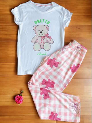Pijama dama ieftina bumbac lunga cu pantaloni lungi roz si tricou alb cu imprimeu Pretty Good