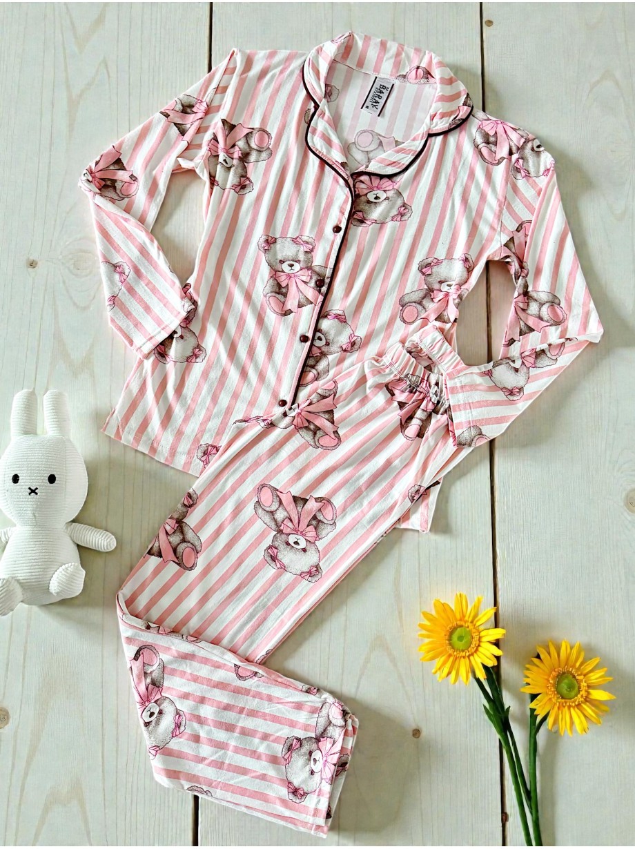 Pijama dama ieftina din bumbac, cu pantaloni lungi si bluza cu imprimeu dungi roz si ursuleti