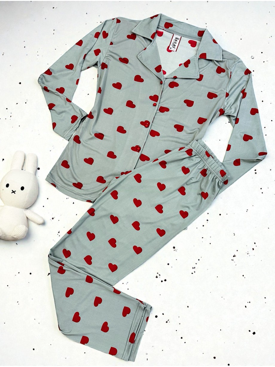 Pijama dama ieftina bumbac si lycra lunga cu bluza gri si pantaloni lungi gri cu imprimeu inimioare rosii