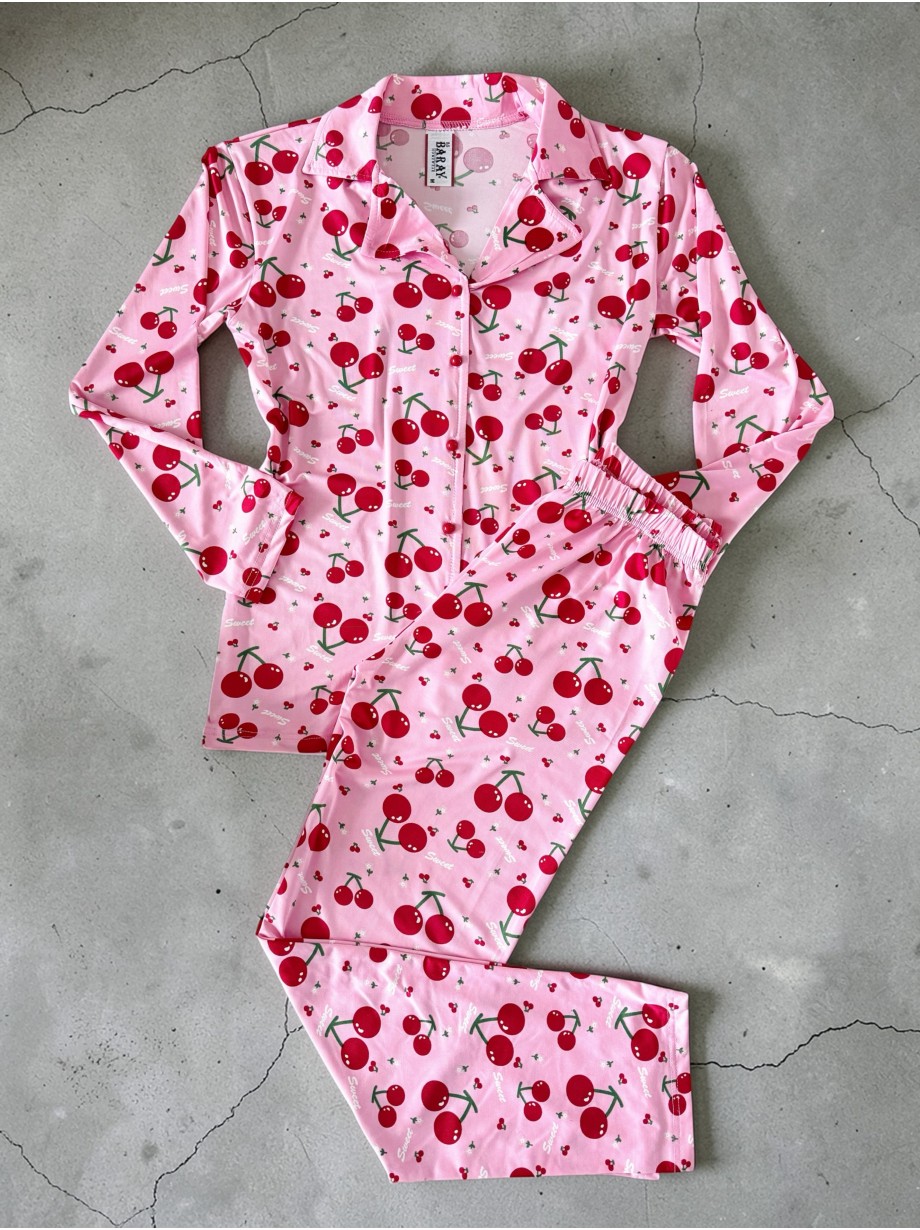 Pijama dama ieftina din bumbac fin, mai larguta - lejera cu pantaloni lungi si bluza lunga cu imprimeu CIRESE JUICY