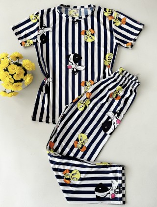 Pijama dama ieftina cu tricou si pantaloni 3/4 bleumarin cu imprimeu Tweety dungi