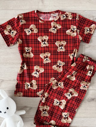 Pijama dama ieftina din bumbac cu tricou si pantaloni lungi rosii cu imprimeu URS carouri