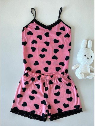 Pijama dama din bumbac super draguta cu maieu si pantaloni scurti cu dantela si imprimeu inimioare