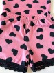 Pijama dama din bumbac roz super draguta cu maieu si pantaloni scurti cu dantela si imprimeu inimioare