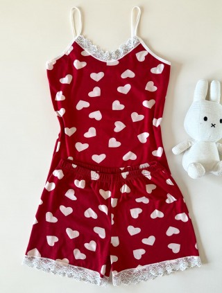 Pijama dama din bumbac rosie super draguta cu maieu si pantaloni scurti cu dantela si imprimeu inimioare
