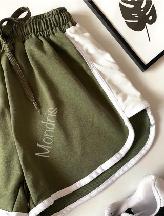 Pantaloni dama scurti sport khaki cu dungi laterale albe