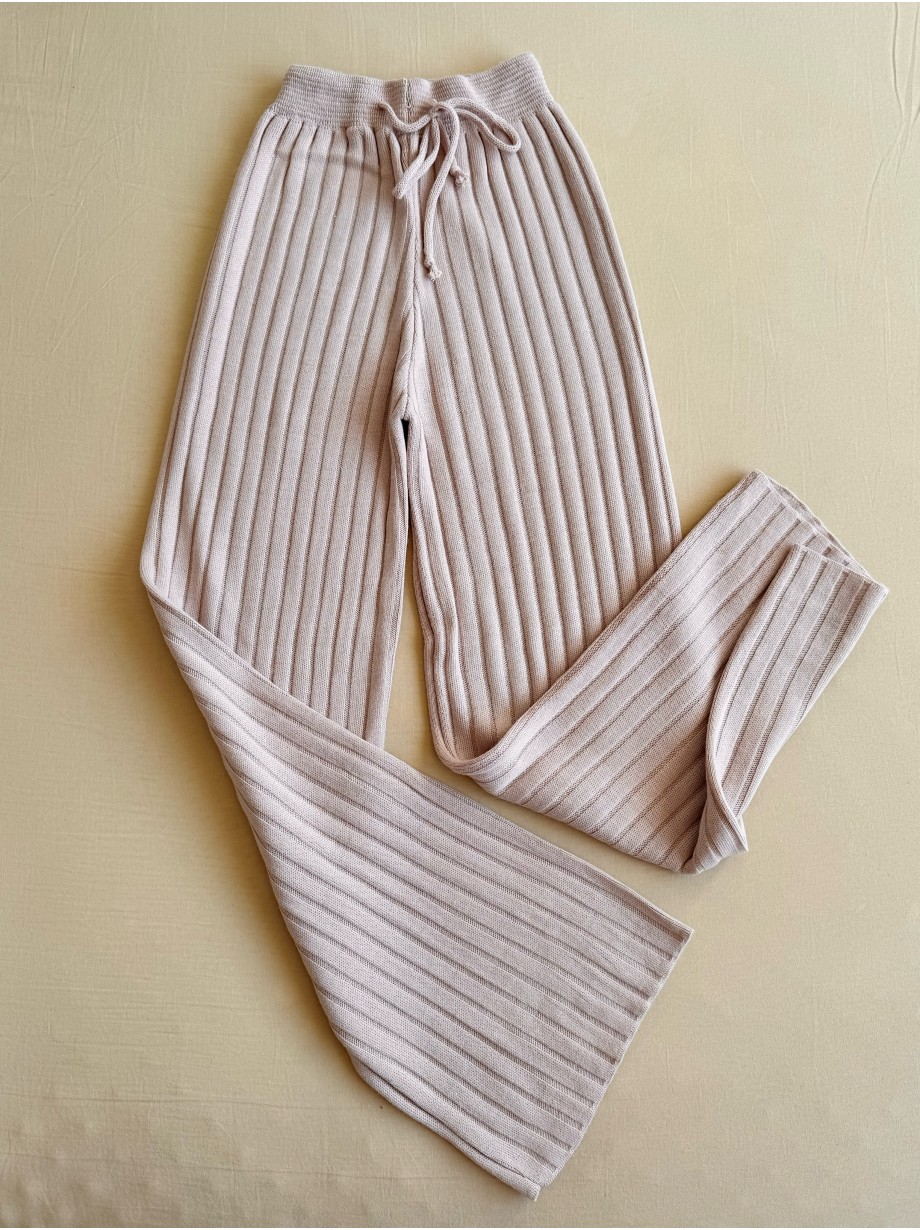 Pantaloni dama din tricot GROS roz deschis cu snur in talie