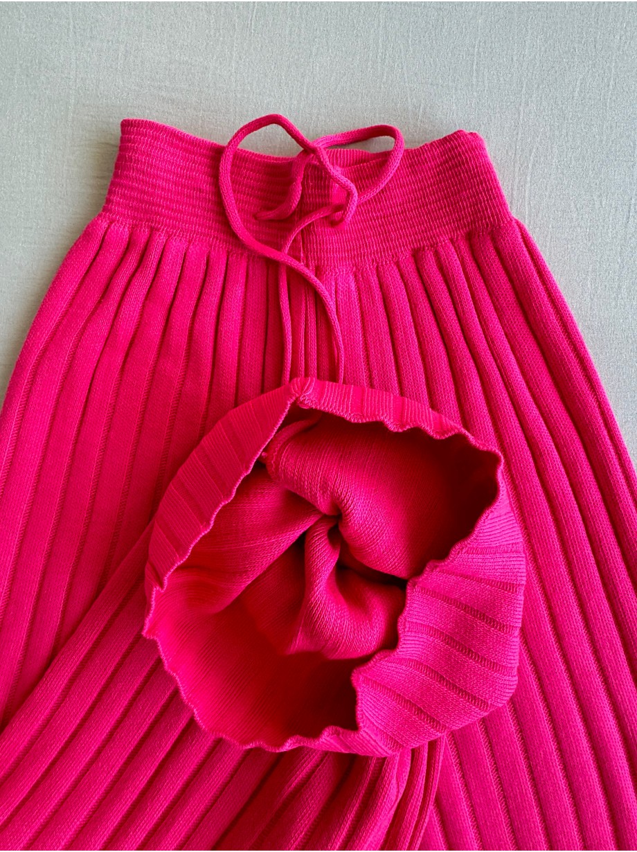 Pantaloni dama din tricot GROS roz NEON cu snur in talie
