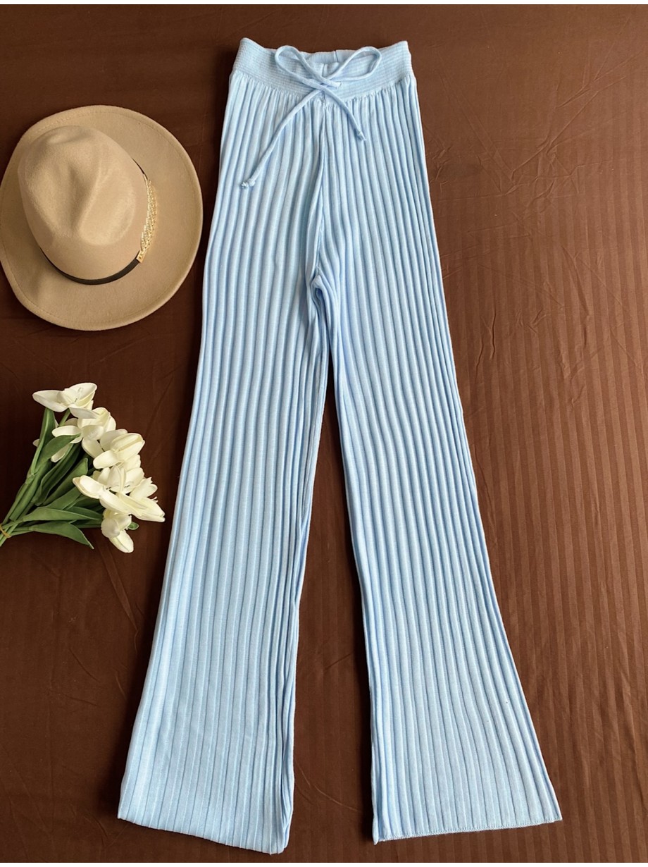 Pantaloni dama din tricot SUBTIRE baby blue cu snur in talie
