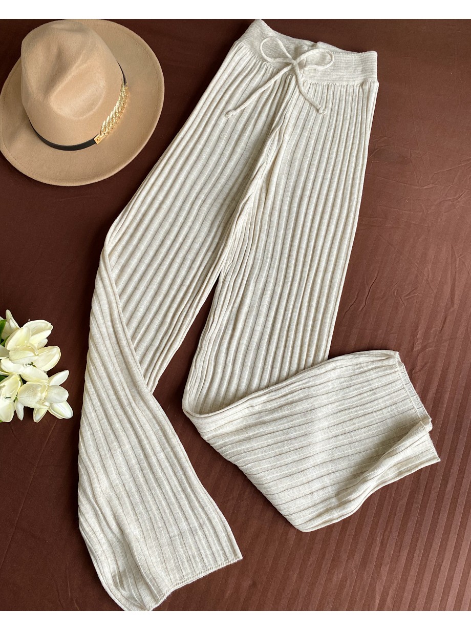 Pantaloni dama din tricot SUBTIRE ivoire cu snur in talie Pantaloni dama din tricot SUBTIRE ivoire cu snur in talie