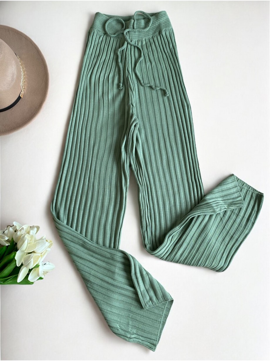 Pantaloni dama din tricot SUBTIRE verde aloe cu snur in talie