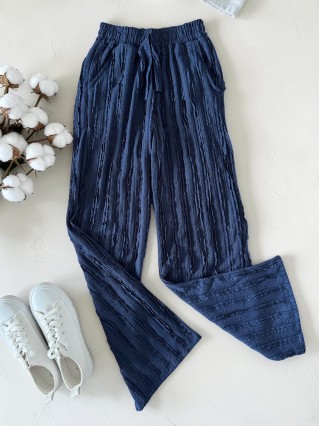 Pantaloni dama din bumbac bleumarin cu aspect creponat foarte versatili