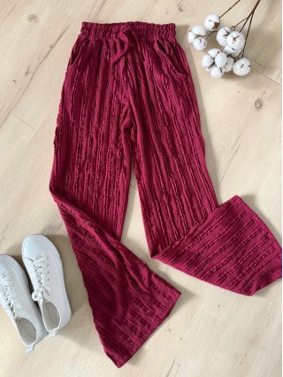 Pantaloni dama din bumbac visiniu cu aspect creponat foarte versatili