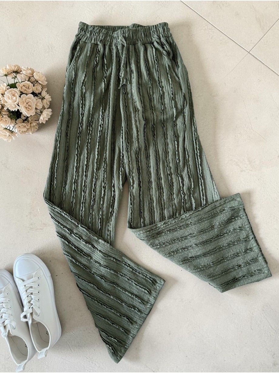 Pantaloni dama din bumbac khaki cu aspect creponat foarte versatili