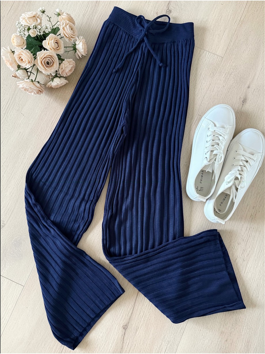 Pantaloni dama din tricot SUBTIRE bleumarin cu snur in talie Pantaloni dama din tricot SUBTIRE bleumarin cu snur in talie