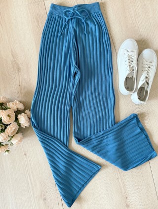 Pantaloni dama din tricot SUBTIRE albastri ciel cu snur in talie