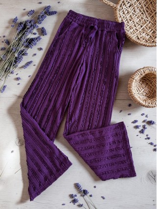 Pantaloni dama din bumbac mov cu aspect creponat foarte versatili