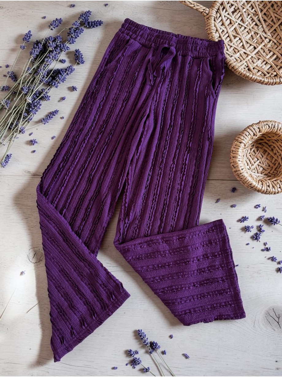 Pantaloni dama din bumbac mov cu aspect creponat foarte versatili