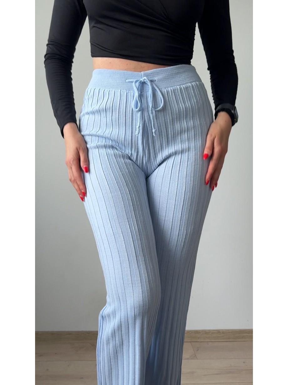 Pantaloni dama din tricot SUBTIRE baby blue cu snur in talie