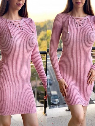 Rochie ieftina de zi din tricot roz cu snur la gat