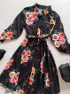 Rochie de zi ieftina neagra cu imprimeu buchet trandafiri