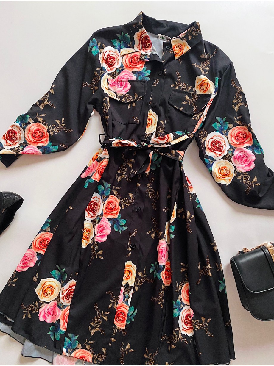 Rochie de zi ieftina neagra cu imprimeu buchet trandafiri