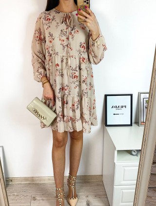 Rochie eleganta scurta crem cu volanase, maneci lungi si flori mici