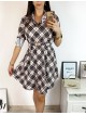 Rochie de zi ieftina alba cu imprimeu linii si accesoriu in talie Rochie de zi ieftina alba cu imprimeu linii si accesoriu in talie