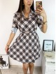Rochie de zi ieftina alba cu imprimeu linii si accesoriu in talie Rochie de zi ieftina alba cu imprimeu linii si accesoriu in talie