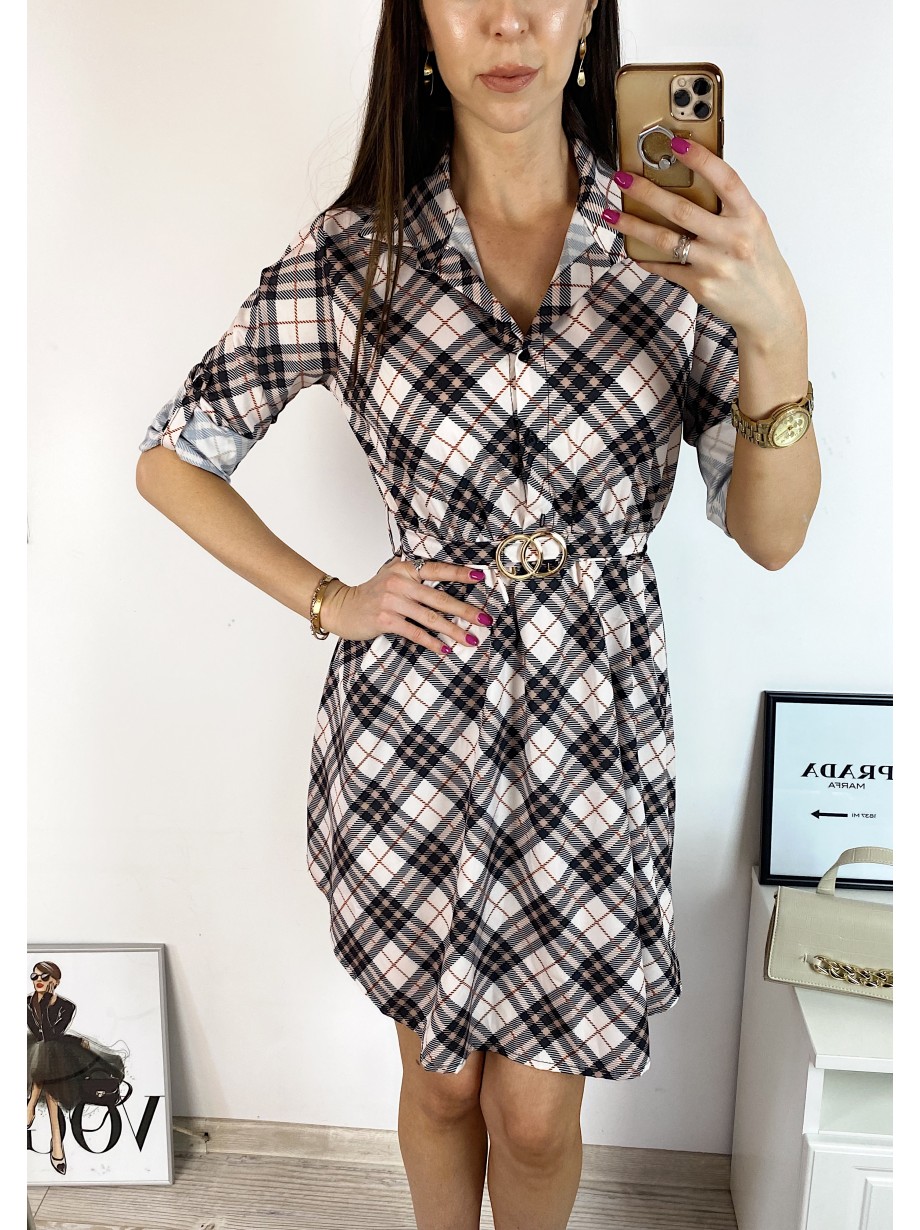 Rochie de zi ieftina alba cu imprimeu linii si accesoriu in talie Rochie de zi ieftina alba cu imprimeu linii si accesoriu in talie